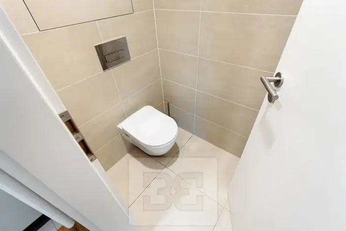 Prodej bytu 2+kk, Praha - Holešovice, V háji, 46 m2