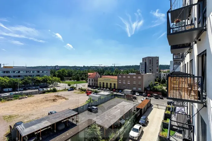 Prodej bytu 2+kk, Praha - Holešovice, V háji, 46 m2