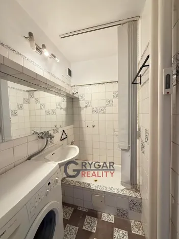 Prodej bytu 1+kk, Praha - Troja, K sadu, 26 m2