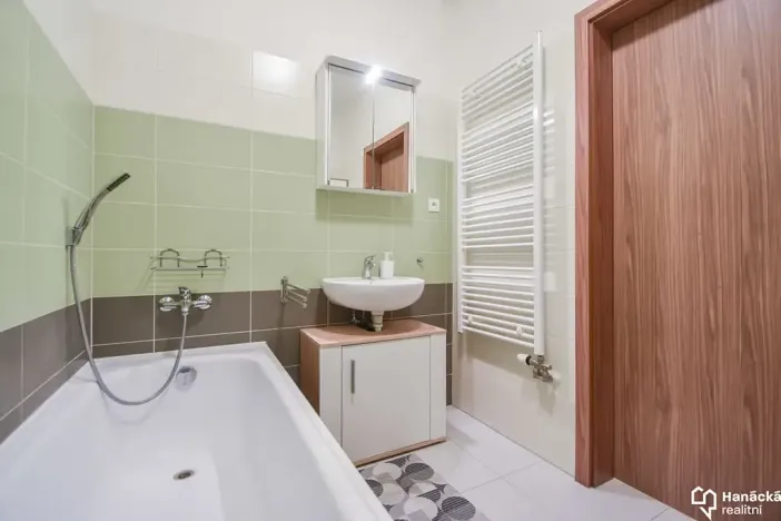 Pronájem bytu 2+kk, Olomouc, Jeremiášova, 64 m2