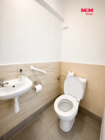 Pronájem obchodního prostoru, Tišnov, Jungmannova, 14 m2
