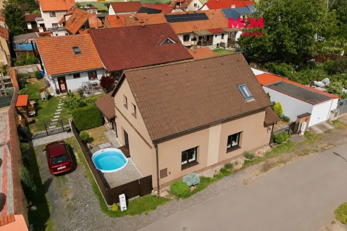 Prodej rodinného domu, Kněževes, U haldy, 155 m2