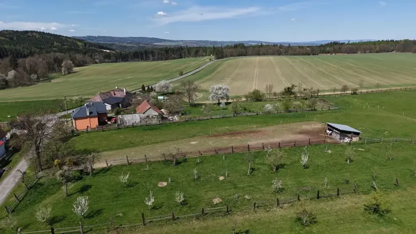 Prodej pozemku pro bydlení, Bouzov, 4406 m2