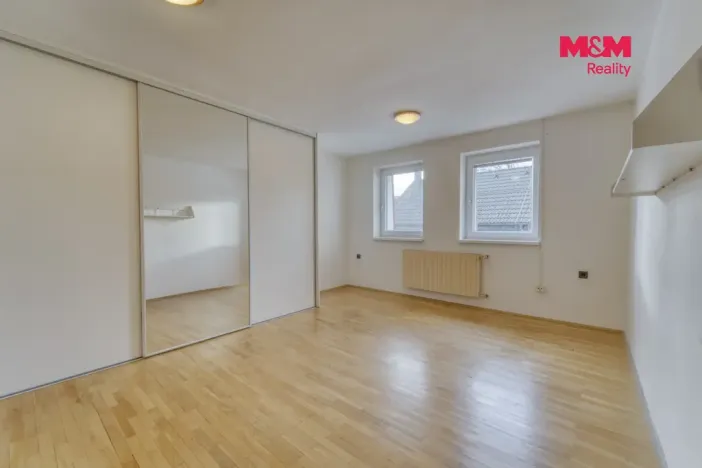 Prodej rodinného domu, Plzeň - Severní Předměstí, V Lužánkách, 183 m2