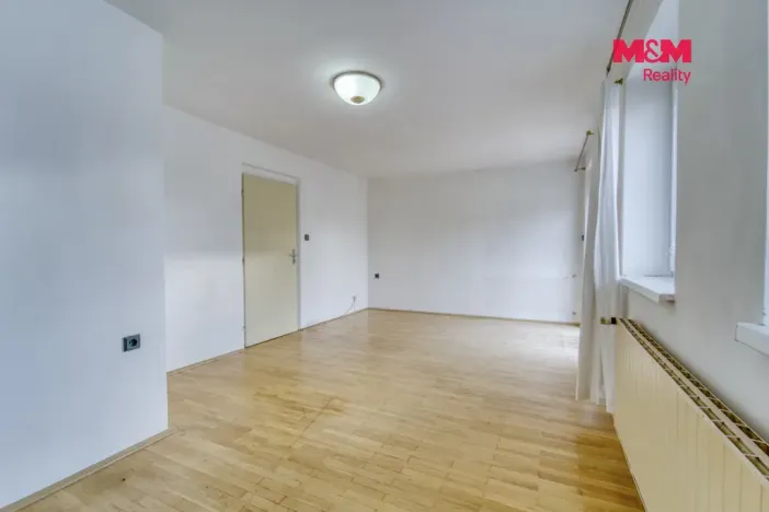 Prodej rodinného domu, Plzeň - Severní Předměstí, V Lužánkách, 183 m2