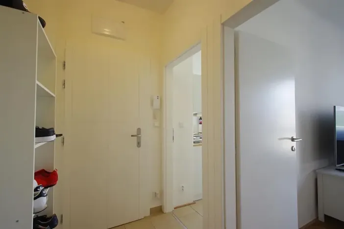 Pronájem bytu 2+kk, Praha - Vinohrady, náměstí Jiřího z Lobkovic, 35 m2
