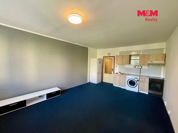 Pronájem bytu 1+kk, Kopřivnice, Pod Morávií, 34 m2