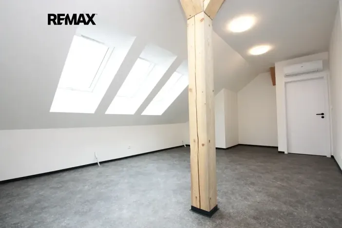 Pronájem bytu 2+kk, Kolín, Kmochova, 50 m2