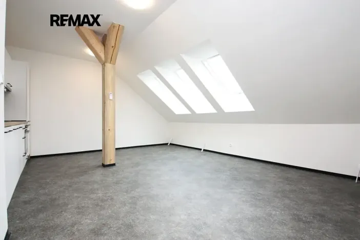 Pronájem bytu 2+kk, Kolín, Kmochova, 50 m2