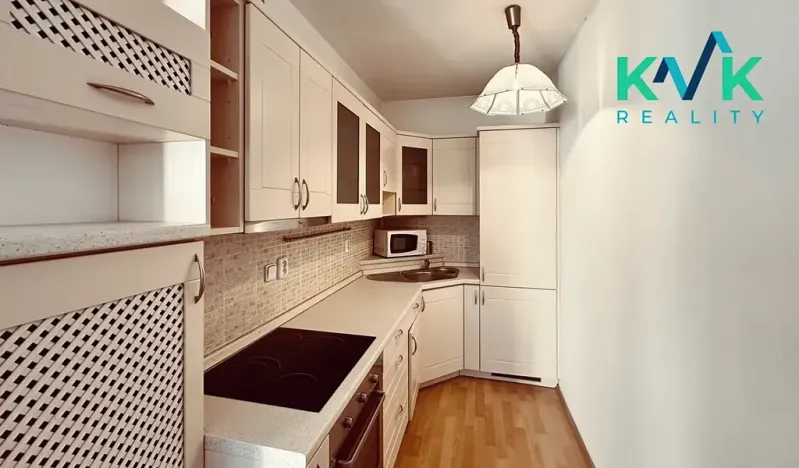 Pronájem bytu 1+kk, Karlovy Vary, Waldertova, 39 m2