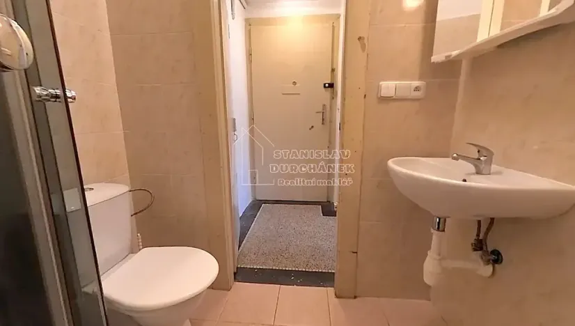 Pronájem bytu 1+kk, Praha - Strašnice, Nad Primaskou, 23 m2