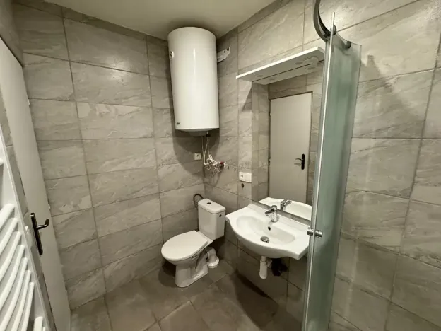 Pronájem bytu 2+kk, Bělá pod Bezdězem, Masarykovo náměstí, 41 m2