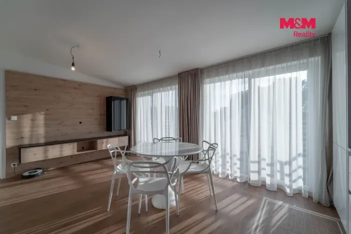 Prodej bytu 5+kk, Ořech, Karlštejnská, 112 m2
