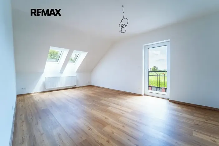 Prodej rodinného domu, Všechlapy, 180 m2