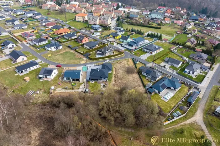 Prodej pozemku pro bydlení, Lomnice, 2163 m2