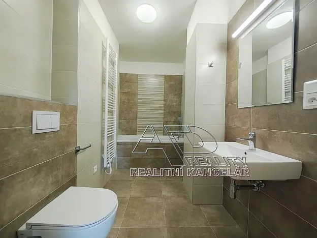 Pronájem bytu 2+1, České Budějovice, 65 m2