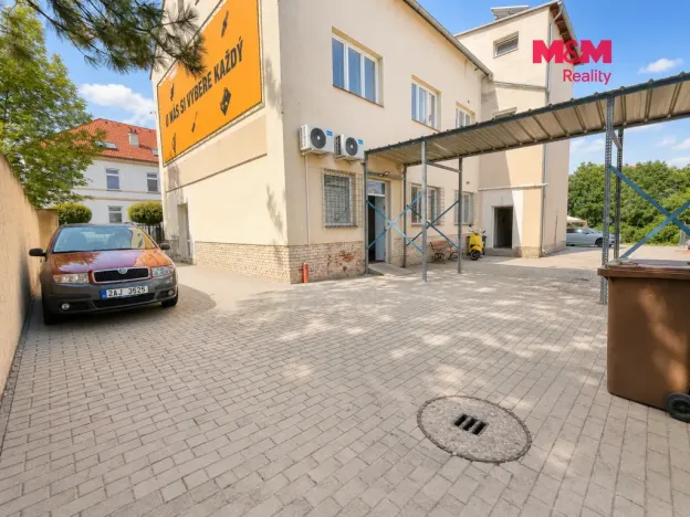 Pronájem obchodního prostoru, Králův Dvůr, Plzeňská, 405 m2