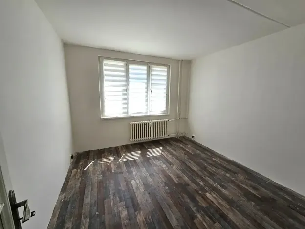 Prodej bytu 3+1, Postoloprty, Jiráskovo náměstí, 65 m2