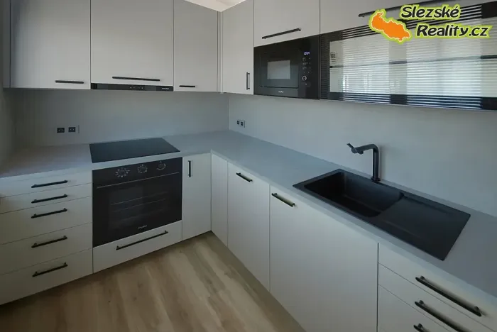Prodej bytu 2+kk, Ostrava, Nádražní, 61 m2