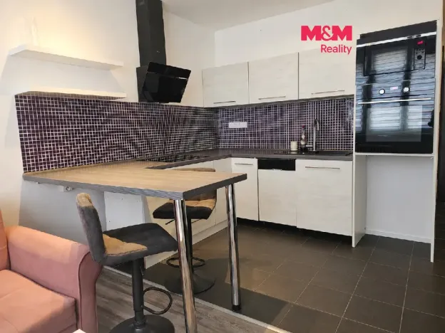 Pronájem bytu 2+kk, Hradec Králové - Nový Hradec Králové, Durychova, 47 m2