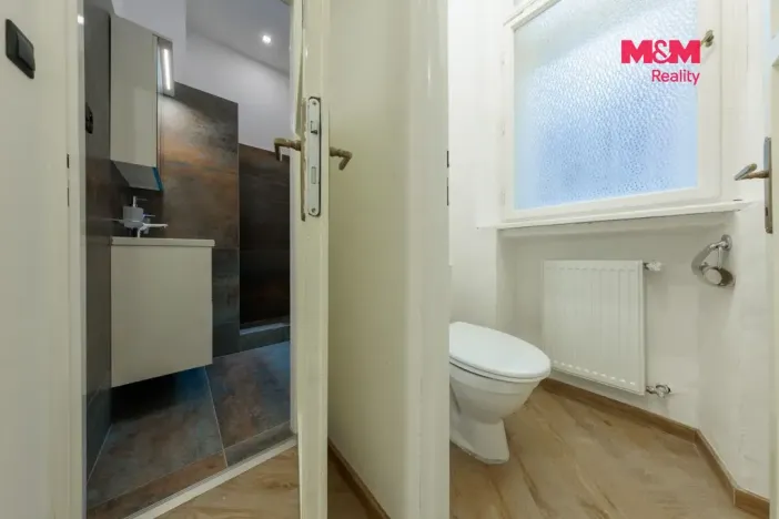Pronájem bytu 2+1, Karlovy Vary, Na Vyhlídce, 83 m2
