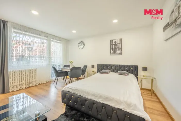 Prodej bytu 1+1, Slaný, Všehlušická, 26 m2