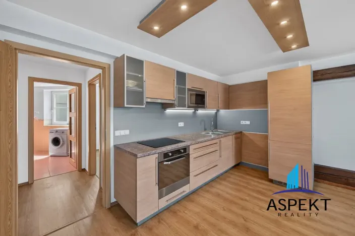 Pronájem bytu 2+kk, Praha - Holešovice, Tovární, 64 m2