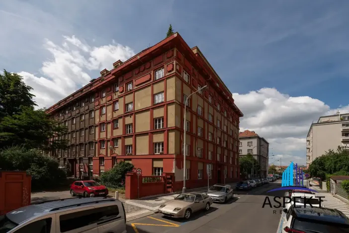 Pronájem bytu 2+kk, Praha - Holešovice, Tovární, 64 m2