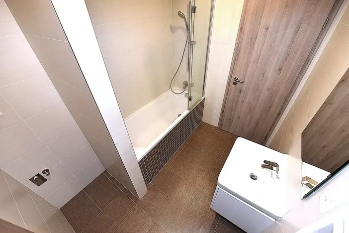 Prodej bytu 2+kk, Praha - Vršovice, Petrohradská, 114 m2