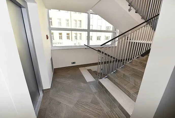 Prodej bytu 2+kk, Praha - Vršovice, Petrohradská, 114 m2