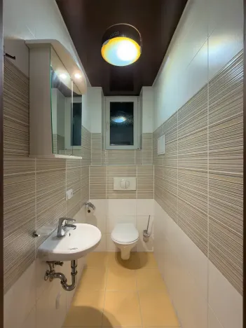 Prodej bytu 3+1, Karlovy Vary, Na Vyhlídce, 90 m2