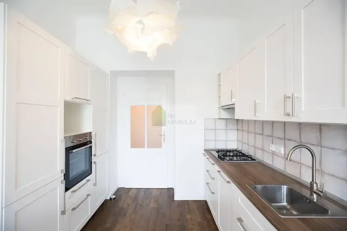 Pronájem bytu 2+kk, Praha - Žižkov, Ondříčkova, 43 m2