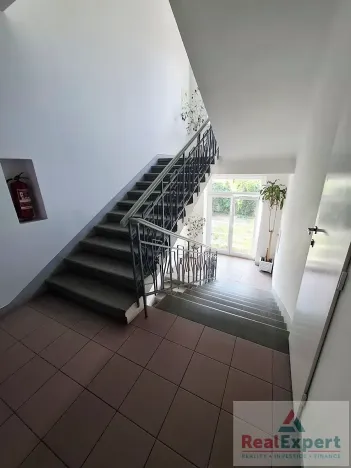 Pronájem bytu 1+kk, Praha - Žižkov, Jeseniova, 25 m2