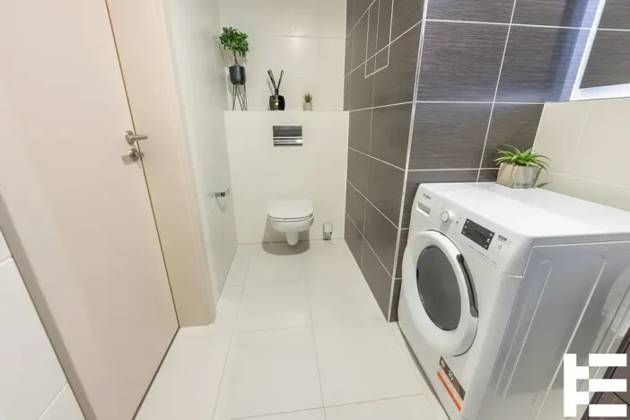 Pronájem bytu 2+kk, Praha - Vysočany, Čerpadlová, 60 m2