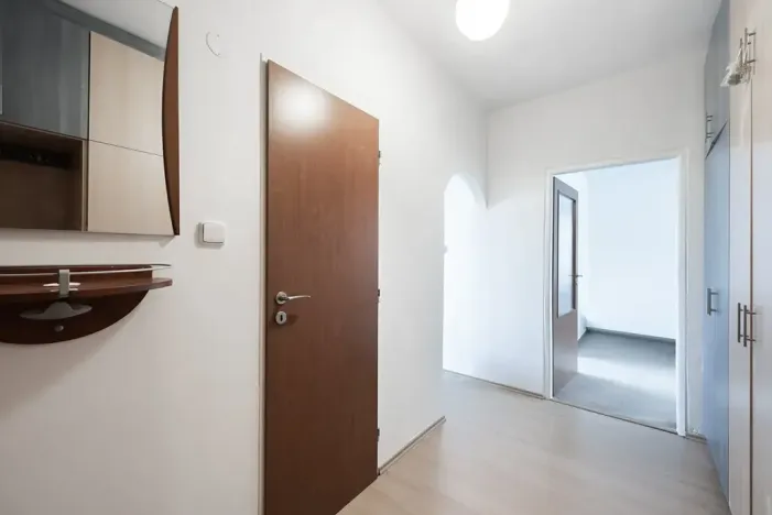 Prodej bytu 2+1, Praha - Malešice, Počernická, 56 m2