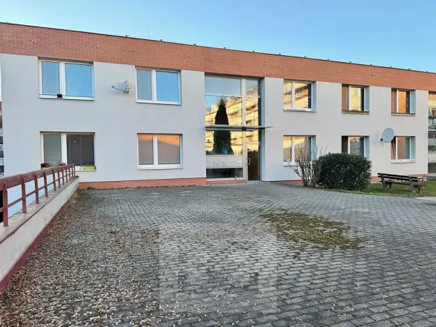 Pronájem bytu 2+kk, Zlín, U Trojáku, 36 m2