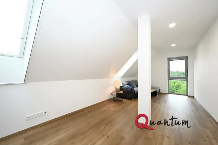 Pronájem bytu 2+1, Praha - Holyně, Za Knotkem, 89 m2