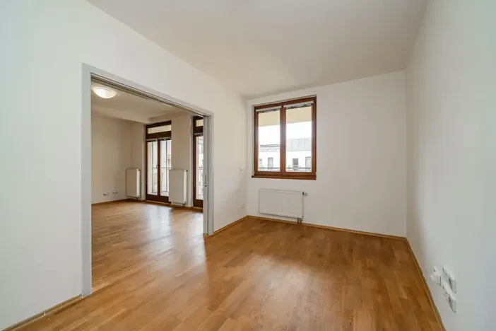 Pronájem bytu 4+1, Praha - Smíchov, Štefánikova, 147 m2