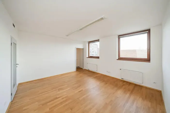 Pronájem bytu 4+1, Praha - Smíchov, Štefánikova, 147 m2