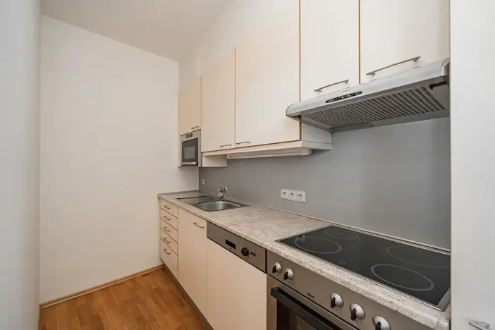 Pronájem bytu 4+1, Praha - Smíchov, Štefánikova, 147 m2