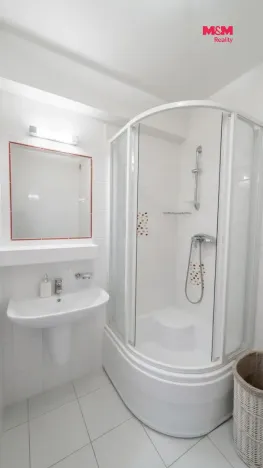 Prodej bytu 1+kk, Prostějov - Vrahovice, sídl. Svornosti, 30 m2