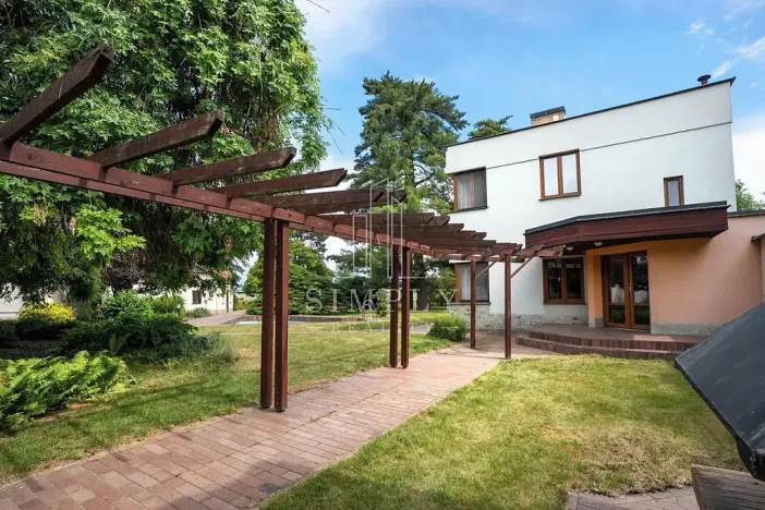 Prodej vily, Všestudy, 120 m2