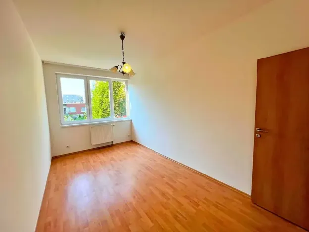 Pronájem bytu 2+kk, Praha - Vysočany, Poděbradská, 52 m2