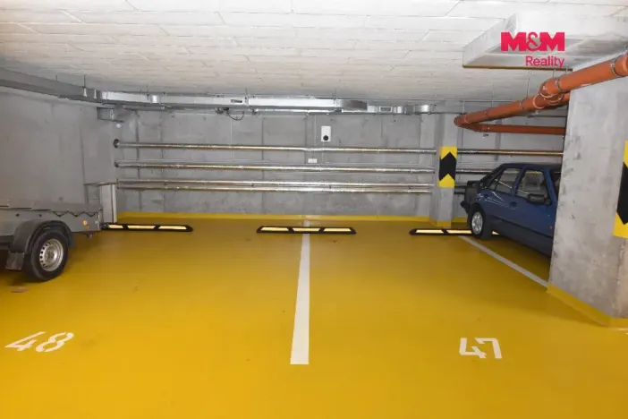 Pronájem garážového stání, Brandýs nad Labem-Stará Boleslav, Generála Sedláčka, 9 m2