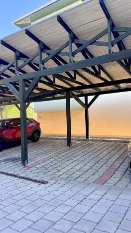 Pronájem garážového stání, Brno, Bešůvka, 18 m2