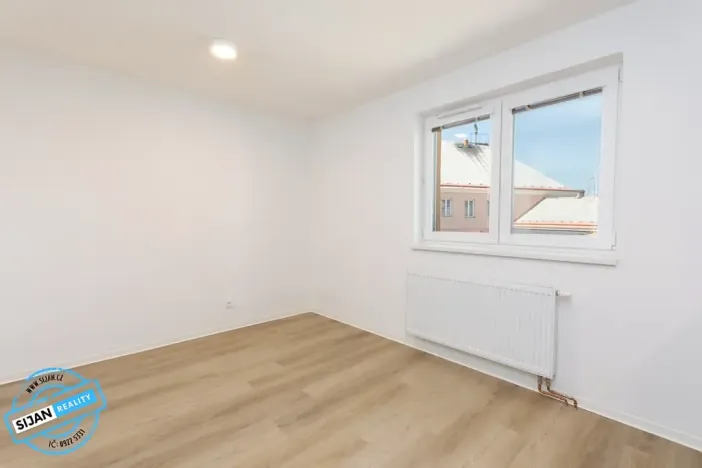 Pronájem bytu 2+kk, Opava, 36 m2