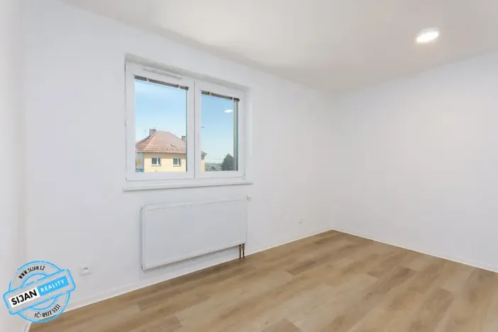 Pronájem bytu 2+kk, Opava, 36 m2