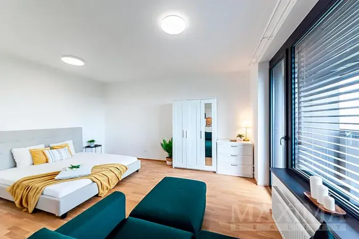 Prodej bytu 1+kk, Praha - Holešovice, Argentinská, 53 m2