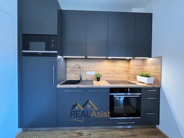 Pronájem bytu 1+kk, Brno, Košinova, 27 m2