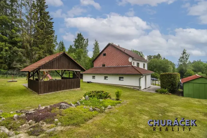 Prodej rodinného domu, Nová Pec, 280 m2